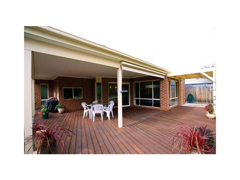 13 Rose Street, Altona VIC 3018