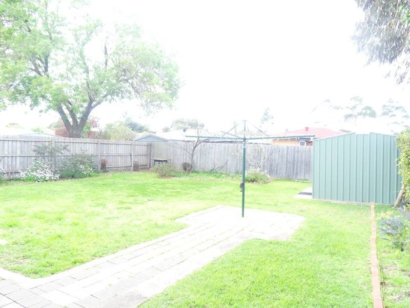 22 Brook Drive, Altona VIC 3018