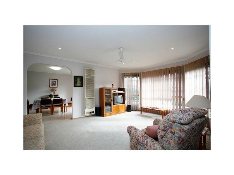 2/22 Greive Parade, Altona VIC 3018