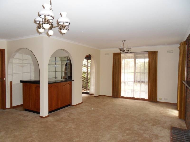 1 Roach Drive, Altona Meadows VIC 3028