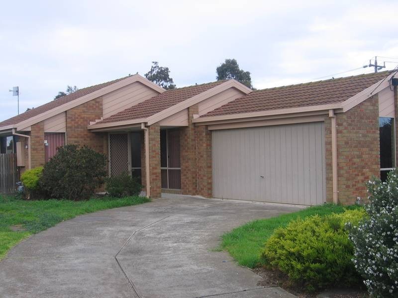 16 Valente Street, Altona Meadows VIC 3028