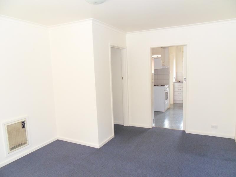 1/88 Kernot Street, South Kingsville VIC 3015