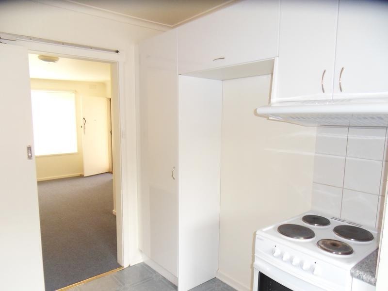 1/88 Kernot Street, South Kingsville VIC 3015