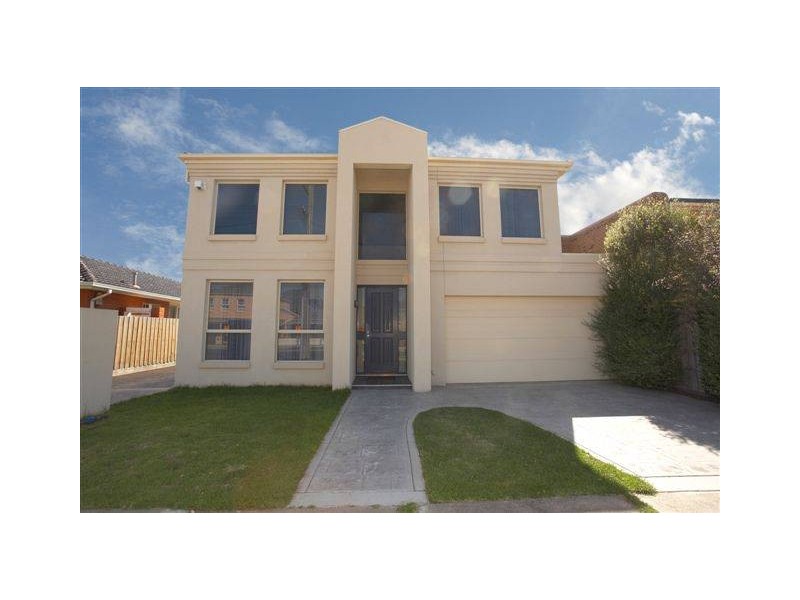 1/9 Millers Road, Altona VIC 3018