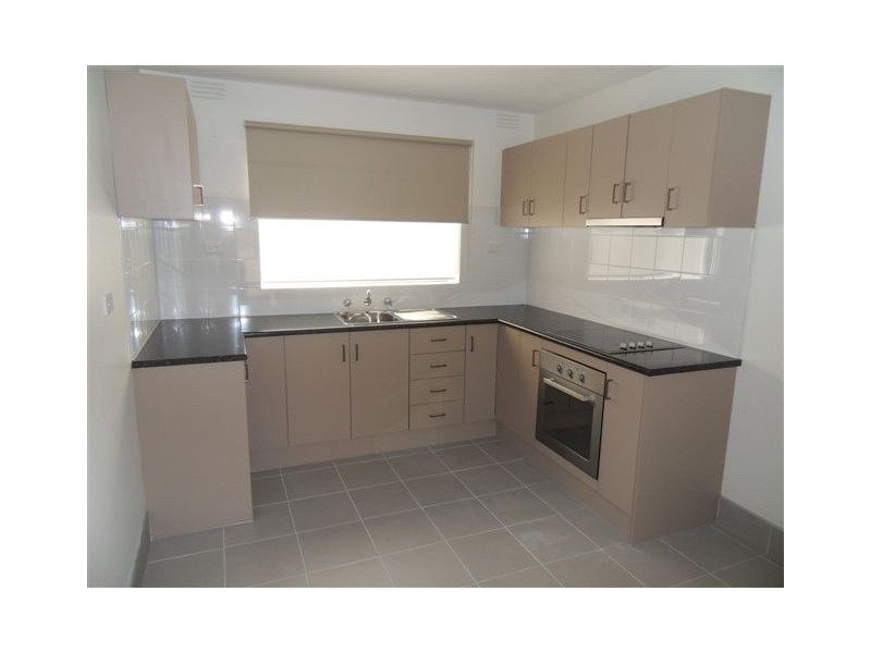 6/5 Robin Street, Altona VIC 3018