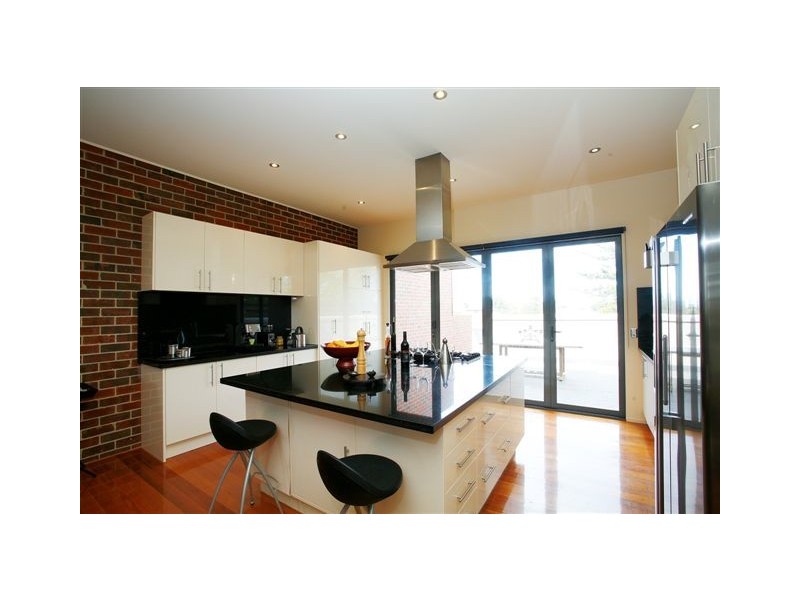 14A Myrtle Grove, Altona VIC 3018