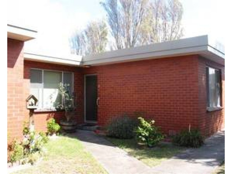2/15 David Street, Altona VIC 3018