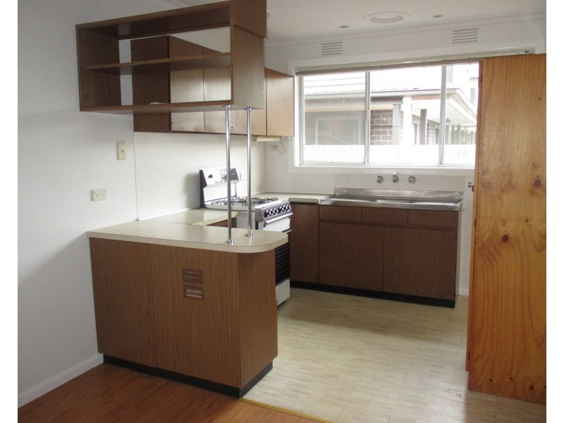 2/15 David Street, Altona VIC 3018