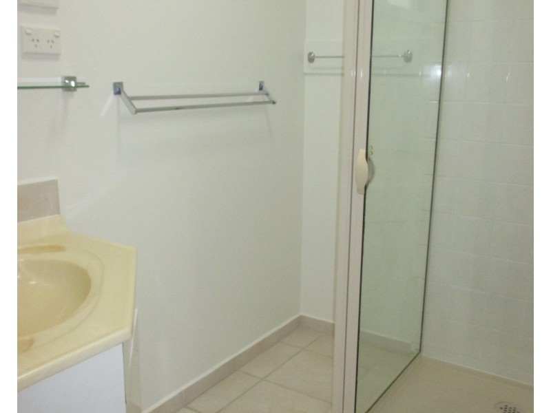 2/15 David Street, Altona VIC 3018