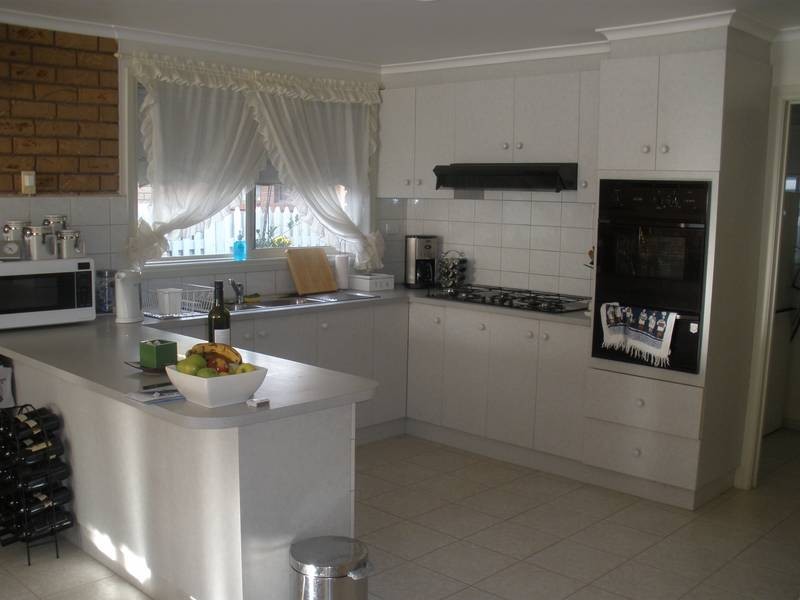 1B Esther Court, Seabrook VIC 3028