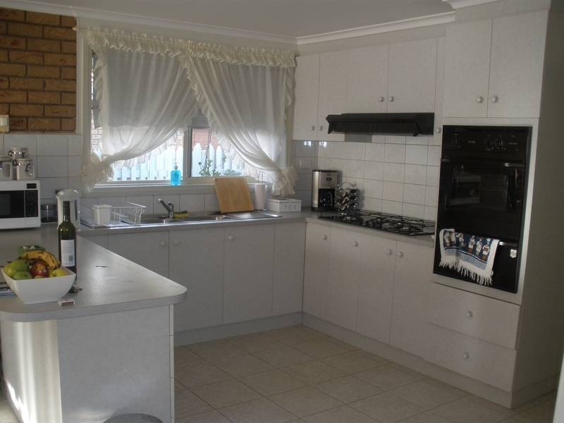 1B Esther Court, Seabrook VIC 3028