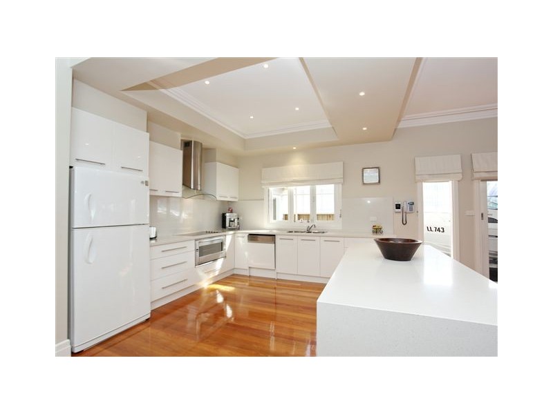 10 Waratah Street, Altona VIC 3018