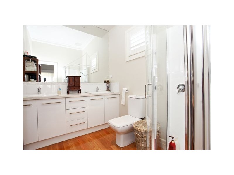 10 Waratah Street, Altona VIC 3018