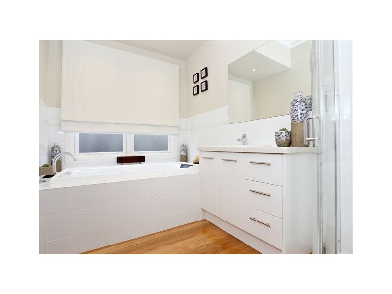 10 Waratah Street, Altona VIC 3018