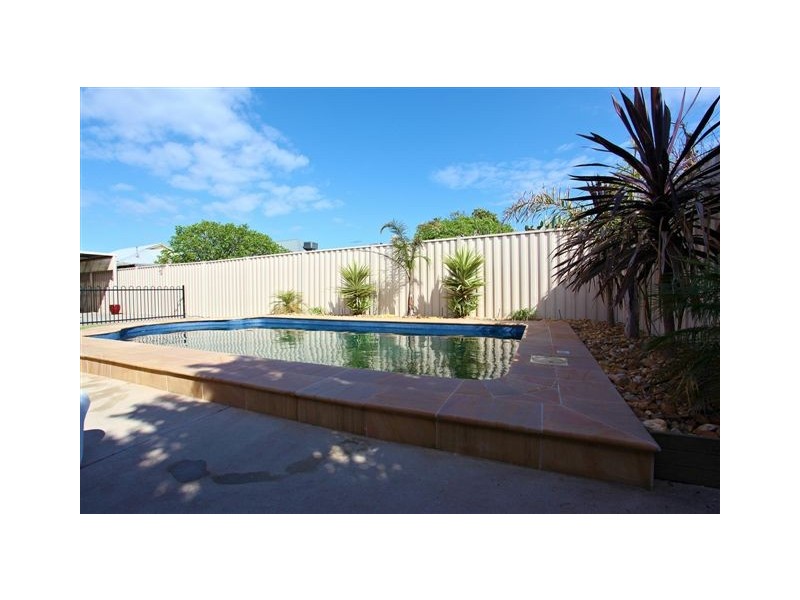 25 Waratah Street, Seaholme VIC 3018