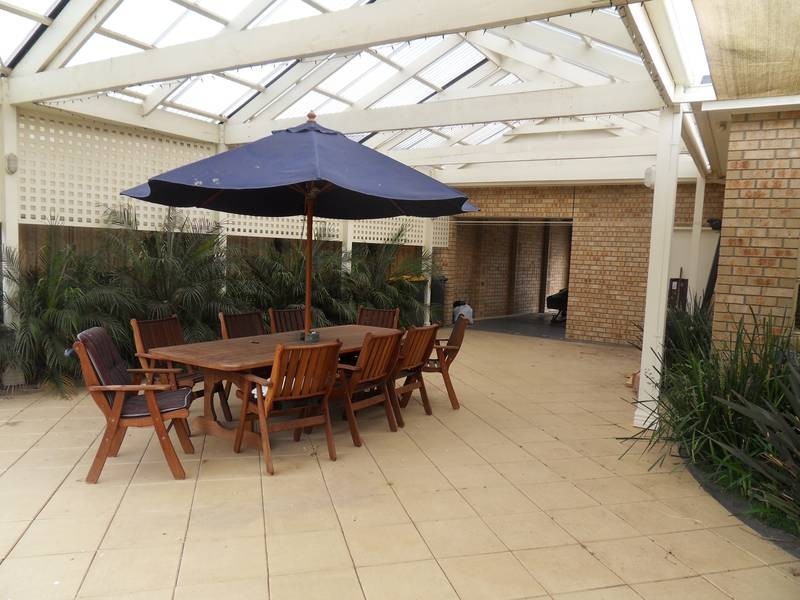 38 Markham Way, Altona Meadows VIC 3028