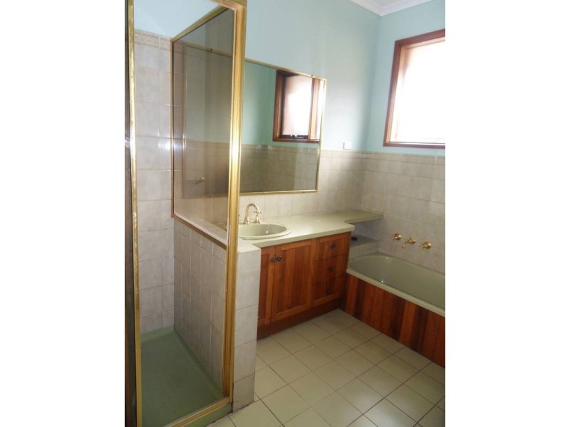 18 Queen Street, Seaholme VIC 3018