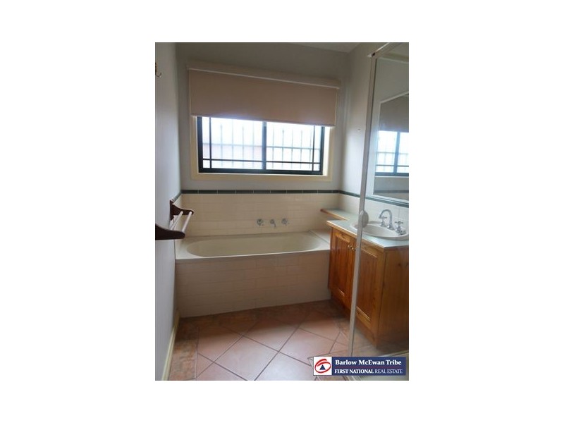 1/41 Henry Drive, Altona Meadows VIC 3028