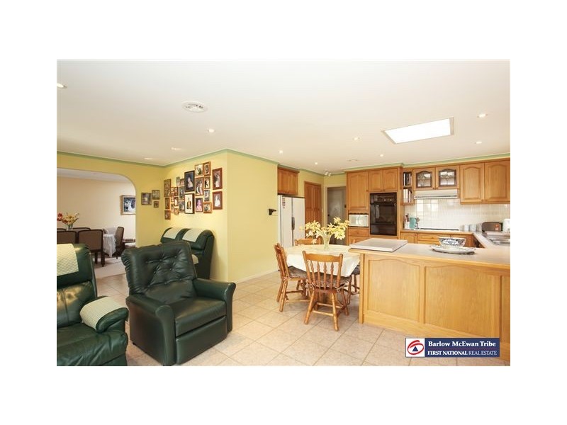 14 Pyramus Place, Altona Meadows VIC 3028