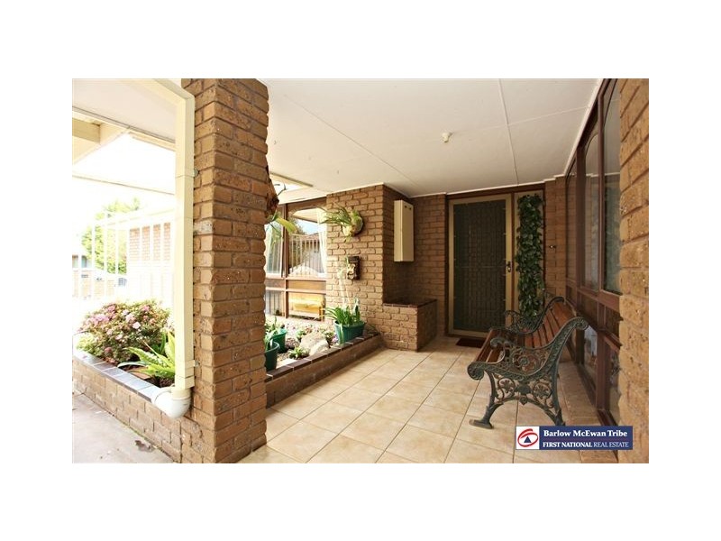 14 Pyramus Place, Altona Meadows VIC 3028