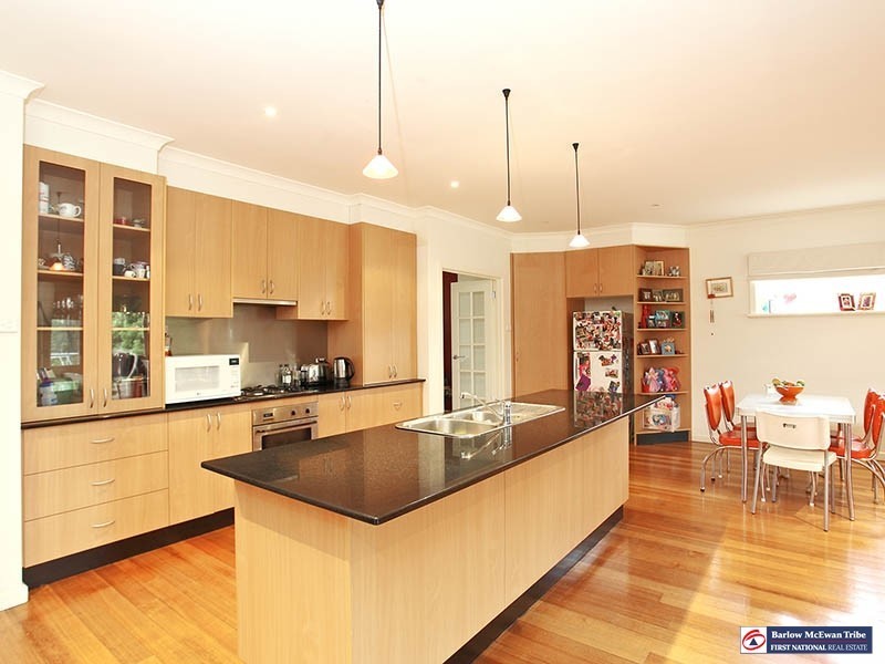 39 Myrtle Grove, Altona VIC 3018