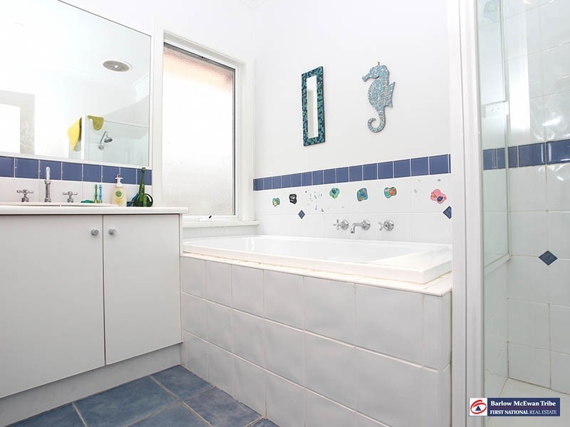 39 Myrtle Grove, Altona VIC 3018