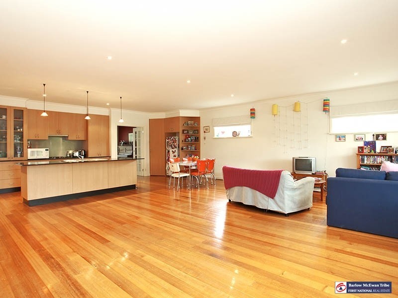 39 Myrtle Grove, Altona VIC 3018