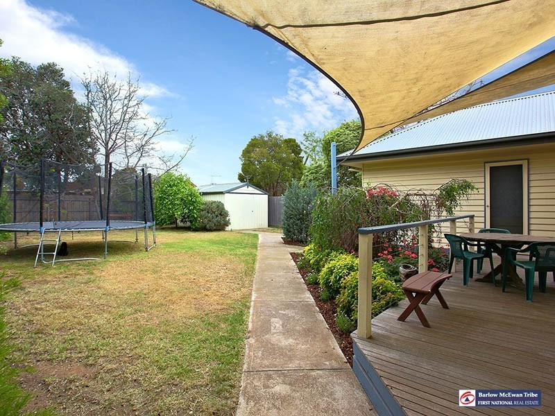 39 Myrtle Grove, Altona VIC 3018