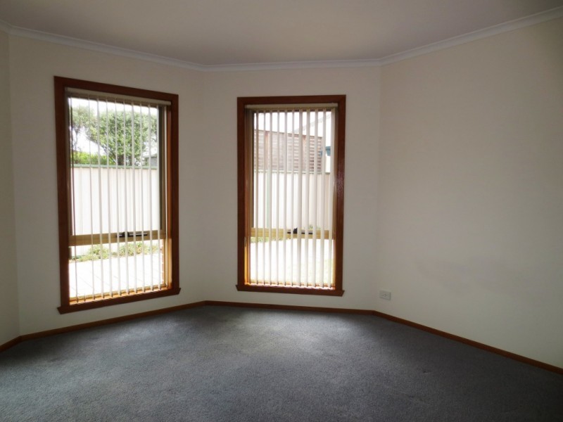 2/19 Upton Street, Altona VIC 3018