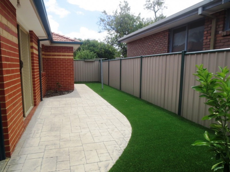 2/19 Upton Street, Altona VIC 3018