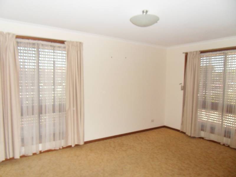 3/27 McBain Street, Altona VIC 3018