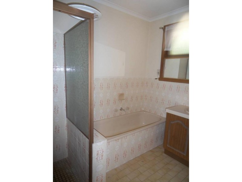 3/27 McBain Street, Altona VIC 3018