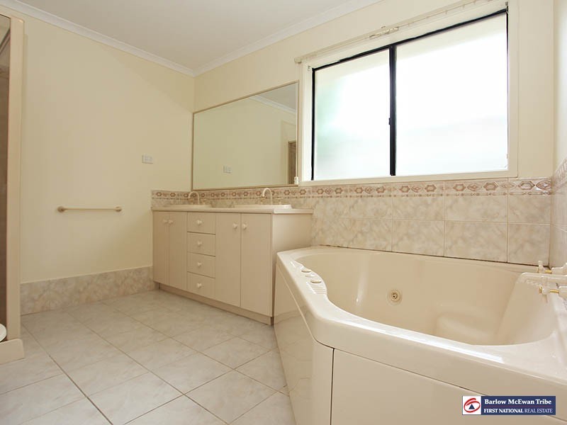 54 Truganina Avenue, Seabrook VIC 3028