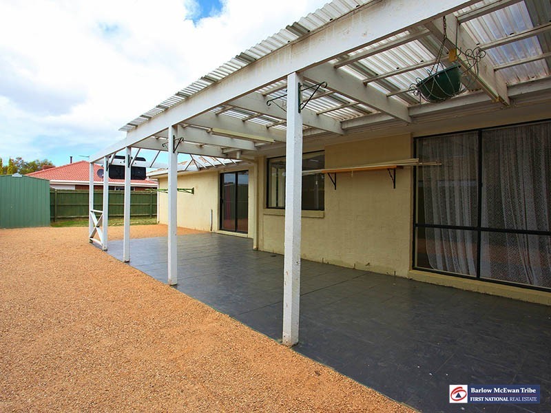 54 Truganina Avenue, Seabrook VIC 3028