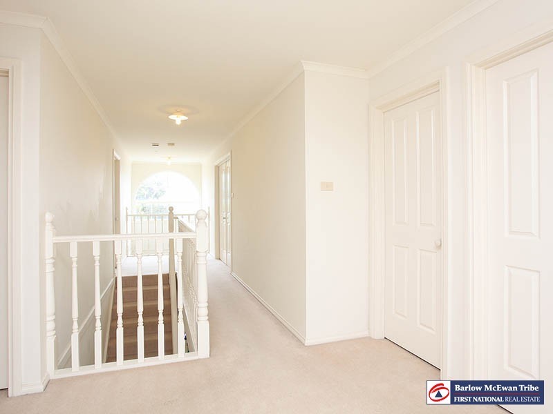 20 South Shore Avenue, Sanctuary Lakes VIC 3030