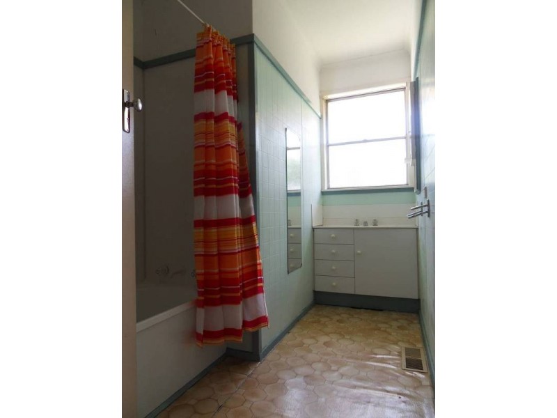 9 Chirnside Crescent, Laverton VIC 3028