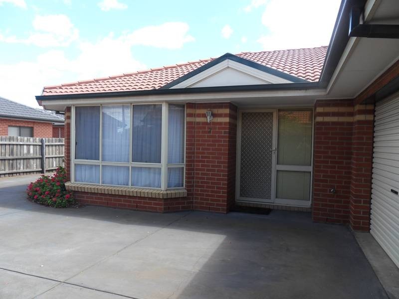 2/304 Blackshaws Road, Altona North VIC 3025