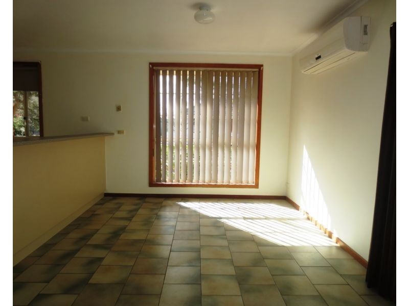 1/11 Cambridge Street, Altona VIC 3018