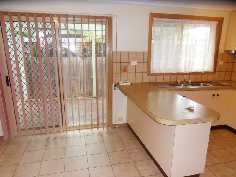 2/12 Delahunty Court, Altona Meadows VIC 3028