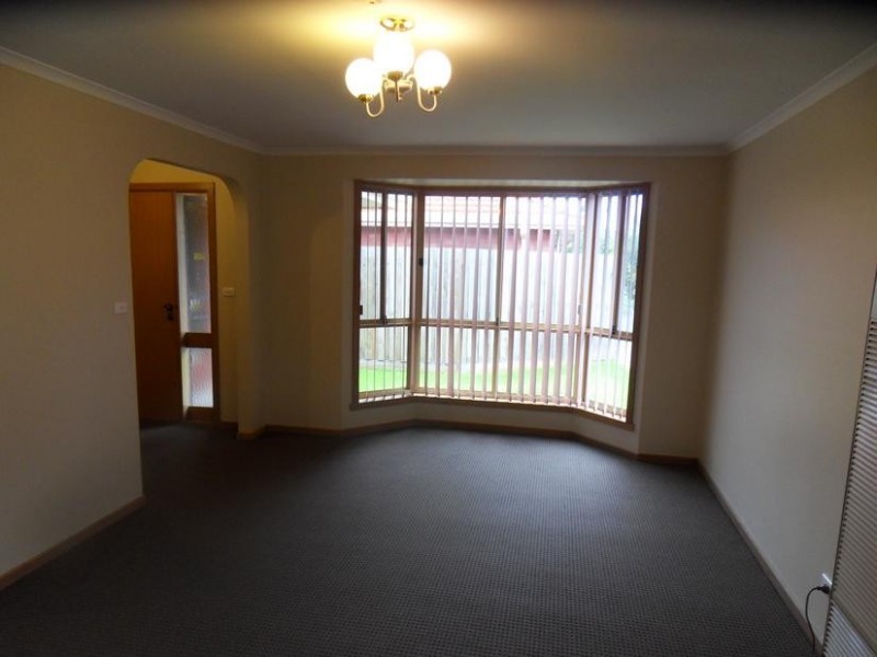 2/12 Delahunty Court, Altona Meadows VIC 3028