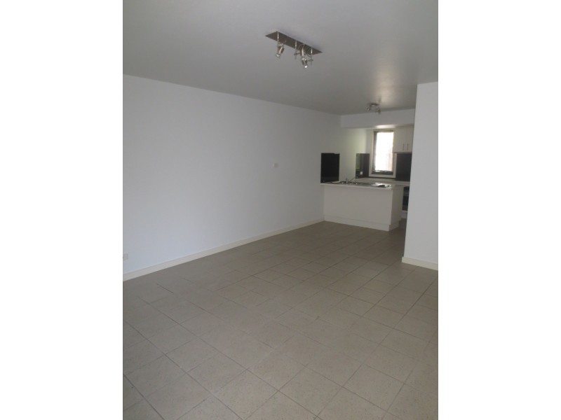 3/163 Queen Street, Altona VIC 3018