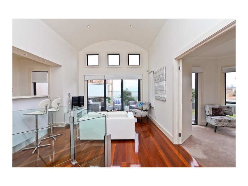 2 Seves Street, Altona VIC 3018