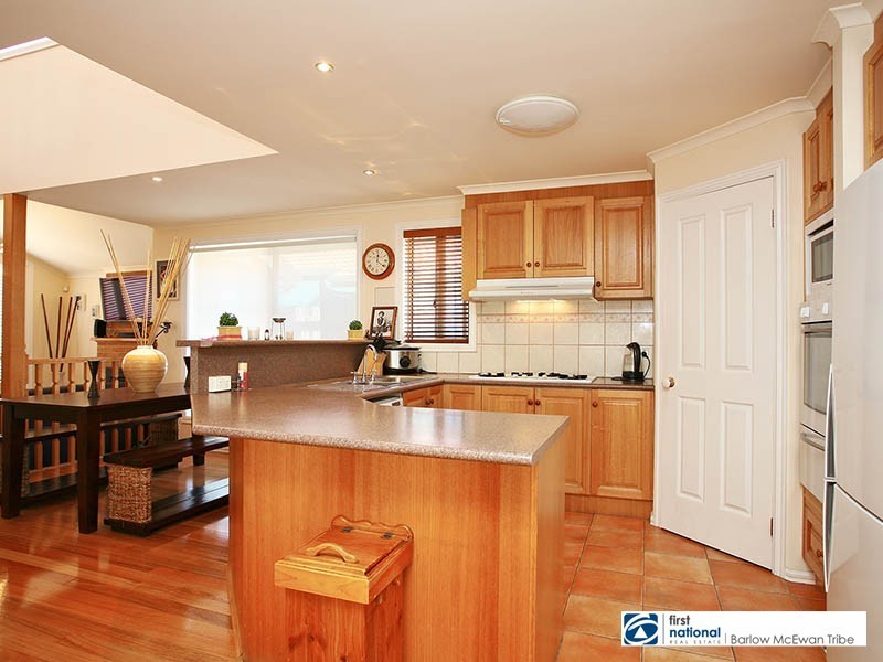 11 Oakes Court, Altona Meadows VIC 3028