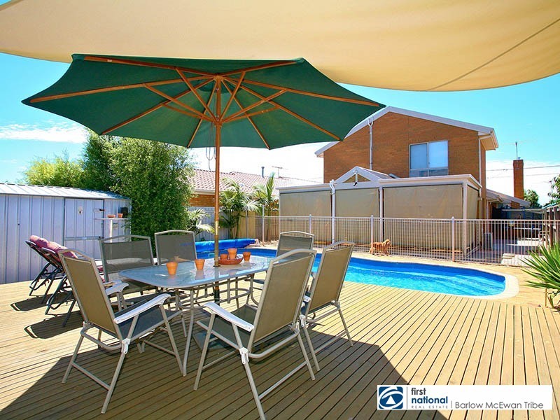 11 Oakes Court, Altona Meadows VIC 3028