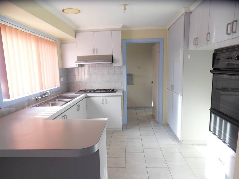 1/1 Heath Close, Altona Meadows VIC 3028