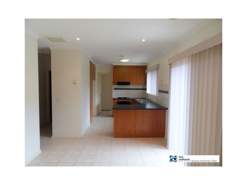 24 Macneil Drive, Altona Meadows VIC 3028