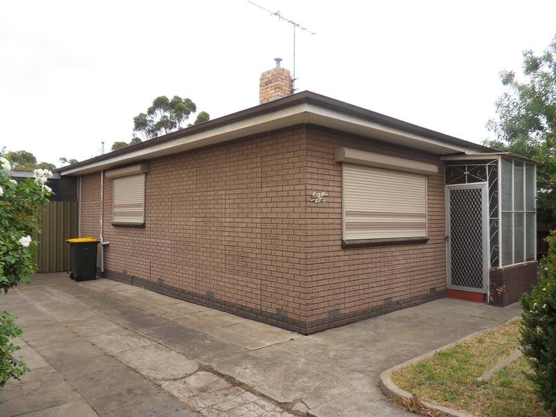27 Cypress Avenue, Brooklyn VIC 3012