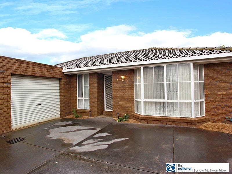 2/37 Burt Street, Altona VIC 3018