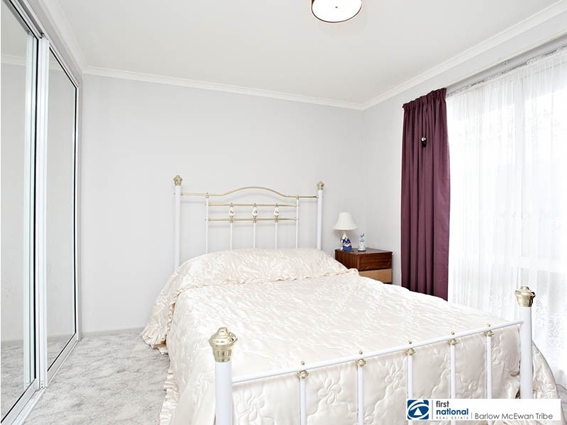 2/37 Burt Street, Altona VIC 3018