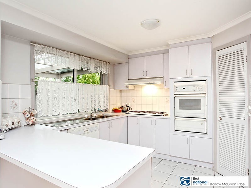 2/37 Burt Street, Altona VIC 3018